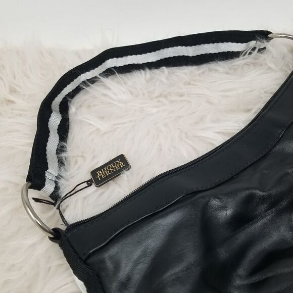 Bijoux Terner Black VEGAN LEATHER Hobo Bag. - Picture 3 of 12